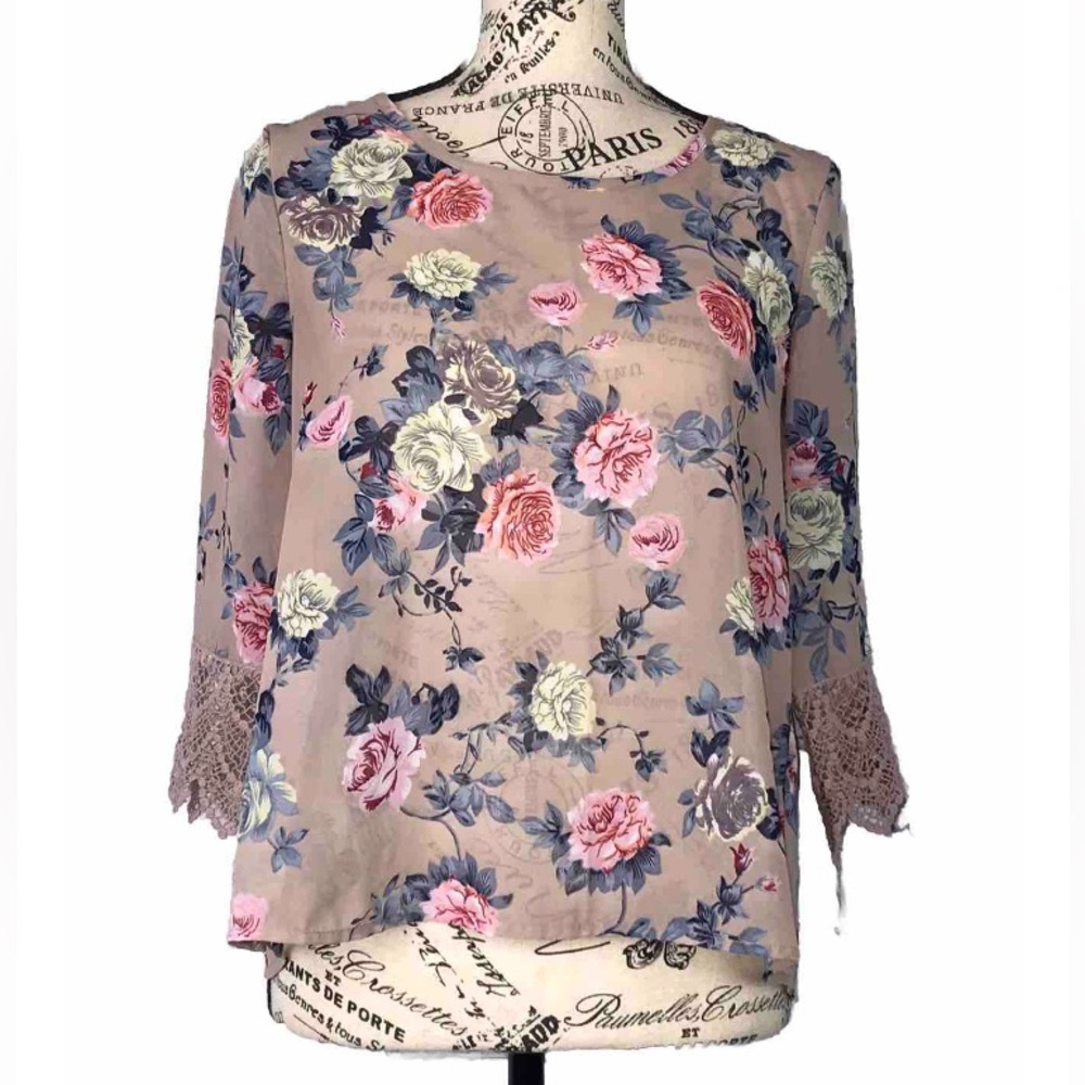 Marisol Women’s Floral Long Sleeve Open Back Sheer Blouse Size Medium